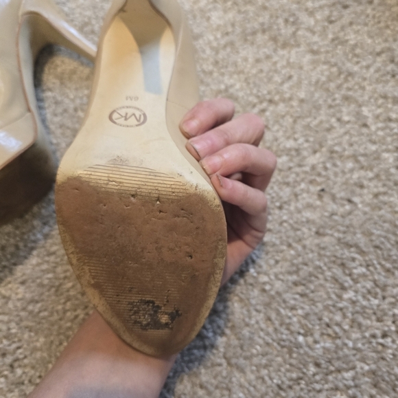 Michael Kors Women's Tan Peep-Toe Heels - Picture 10 of 14